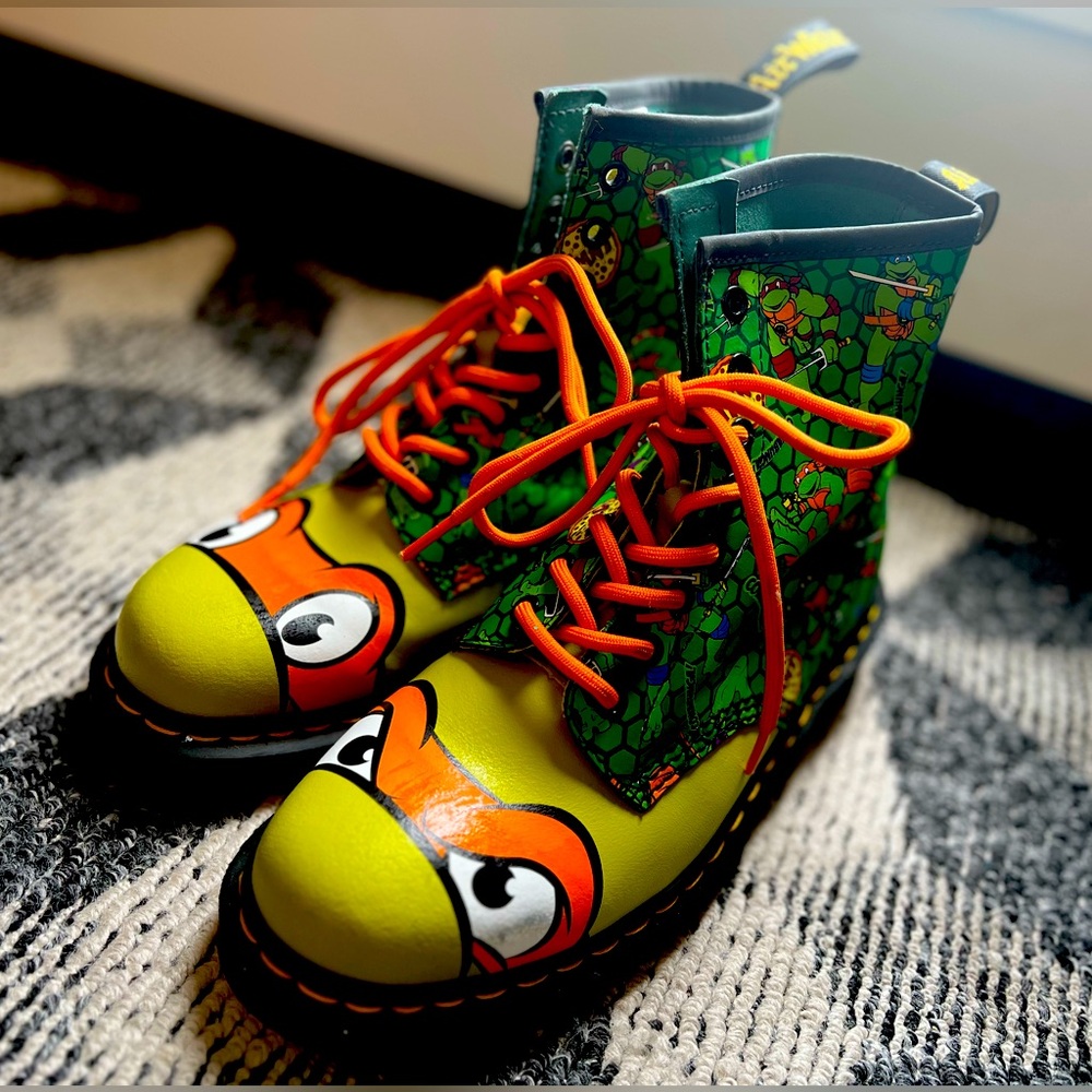 Dr. Martens Teenage Mutant Ninja Turtles Michelangelo Boots
